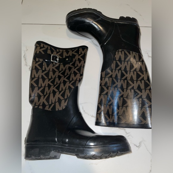 Michael Kors Tall Rain Boots - Picture 15 of 16